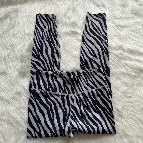 Nike One 7/8 Women’s Tight/Leggings Zebra Print Dri-Fit  Size M - Picture 5 of 9
